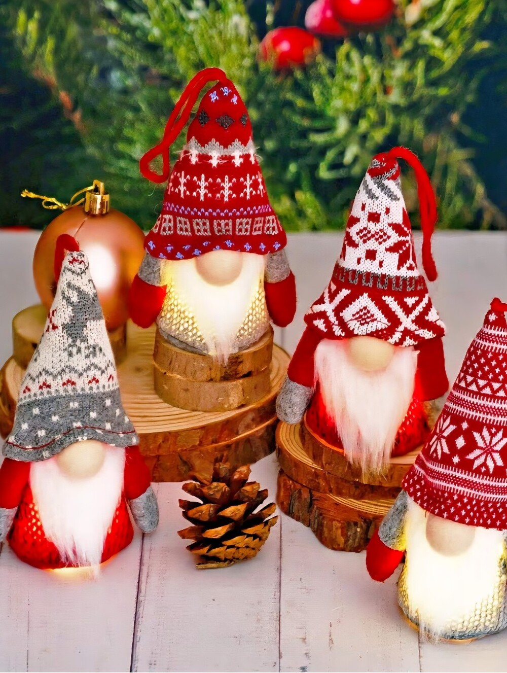 Holiday Knit Gnome Plush Set. Red & Gray Ornaments. 4 Piece Set. NWT.